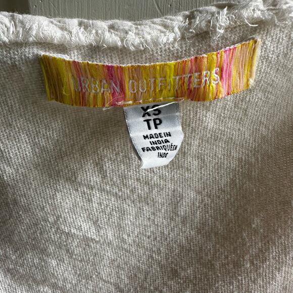 Urban Outfitters Cropped Scoop Neck Top - Picture 5 of 7